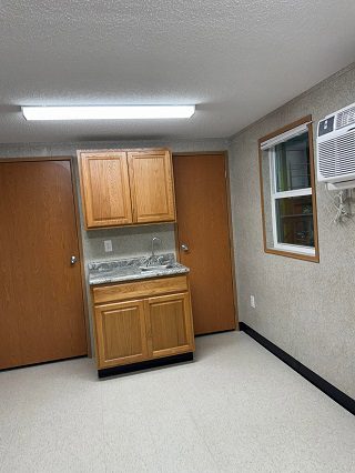 interior 320x426